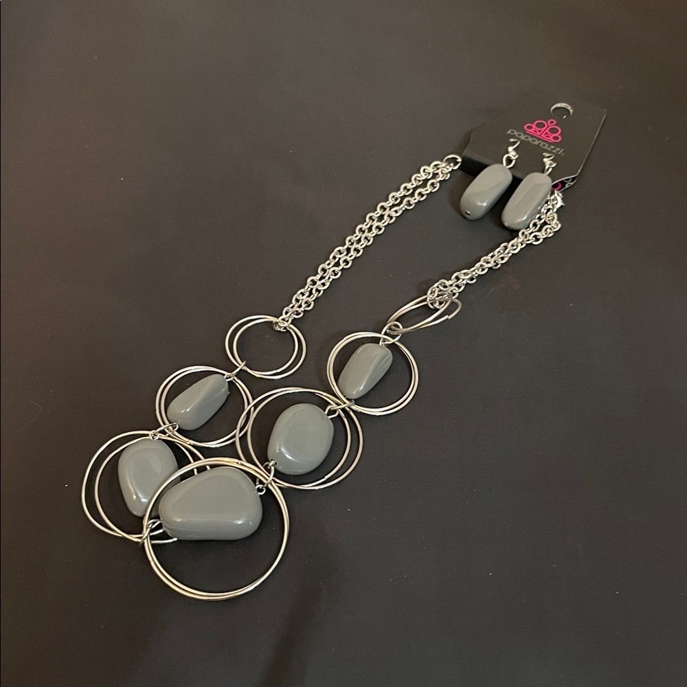 Elegant Silver and Gray Necklace Set